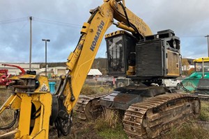 2015 Komatsu XT445L-3  Feller Buncher